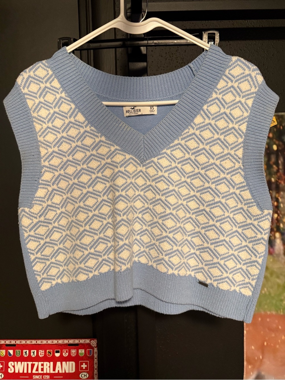 Sweater vest